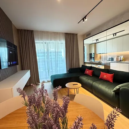 Luxury Glam Near Clinics And Metrostation - Parking Bucharest
